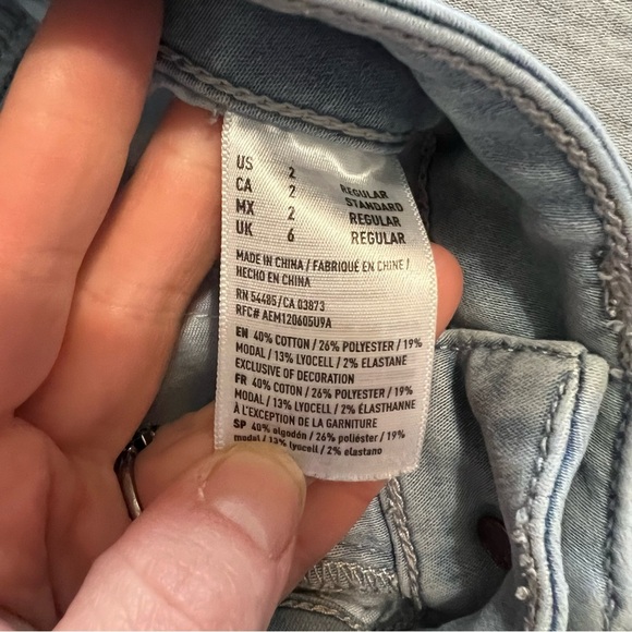 American Eagle Outfitters Light Wash Skinny Jeans Distressed - Picture 4 of 6